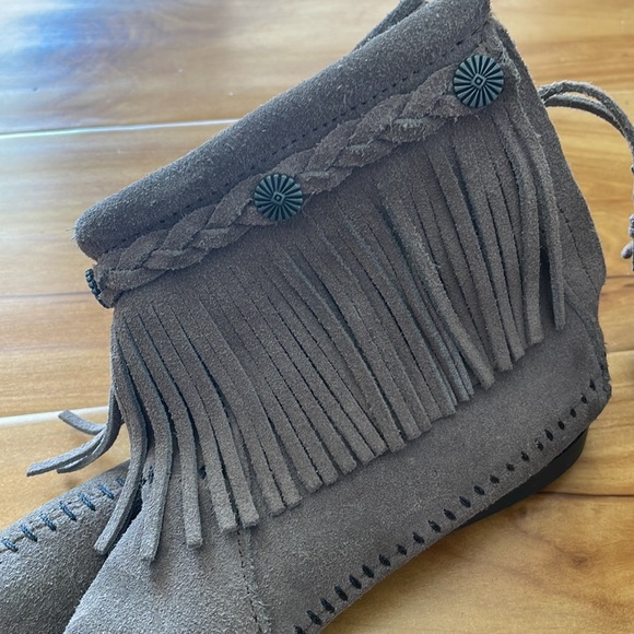 Minnetonka | Fringe Booties - Picture 2 of 5